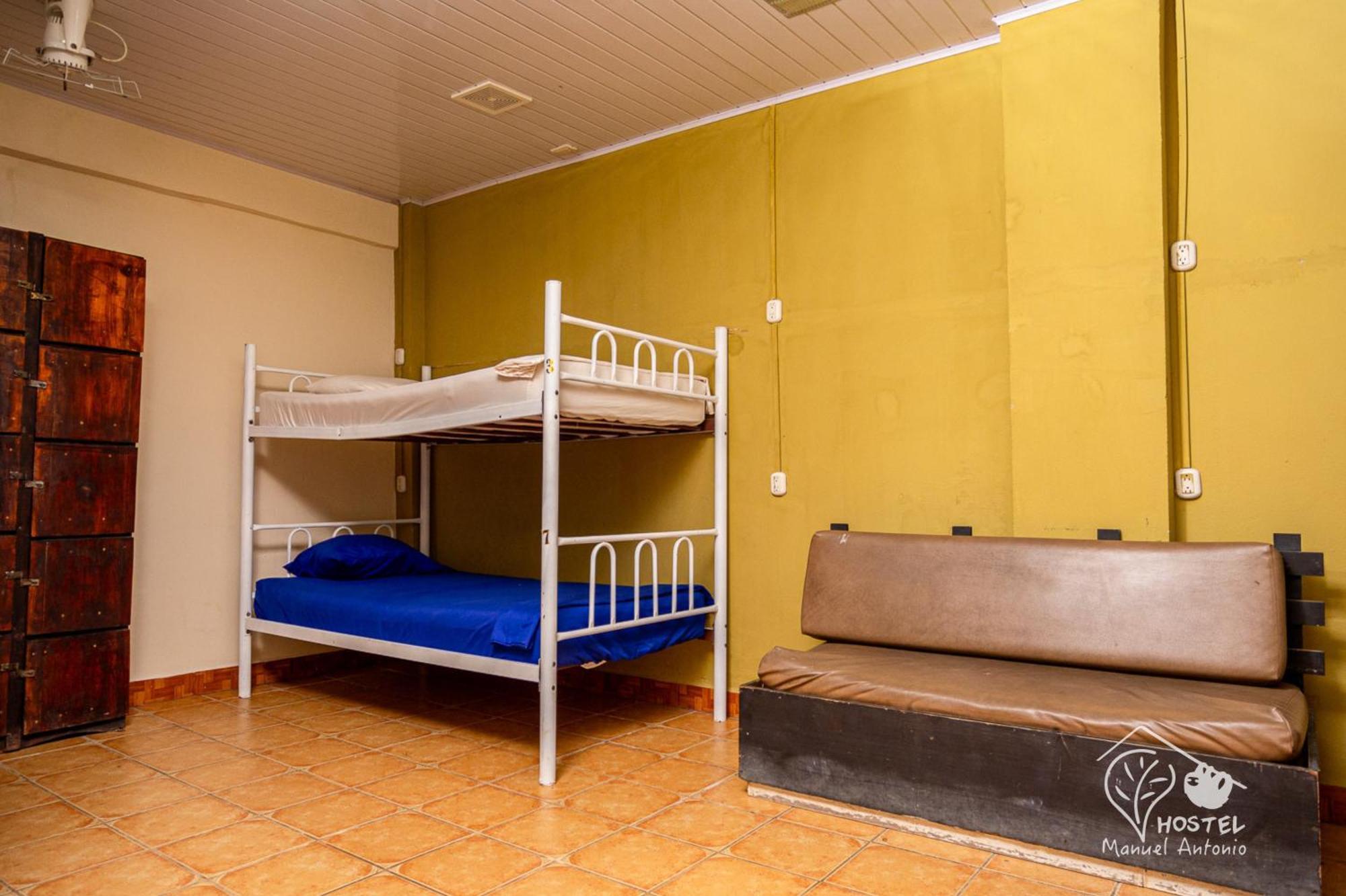 Manuel Antonio Hostel Bagian luar foto