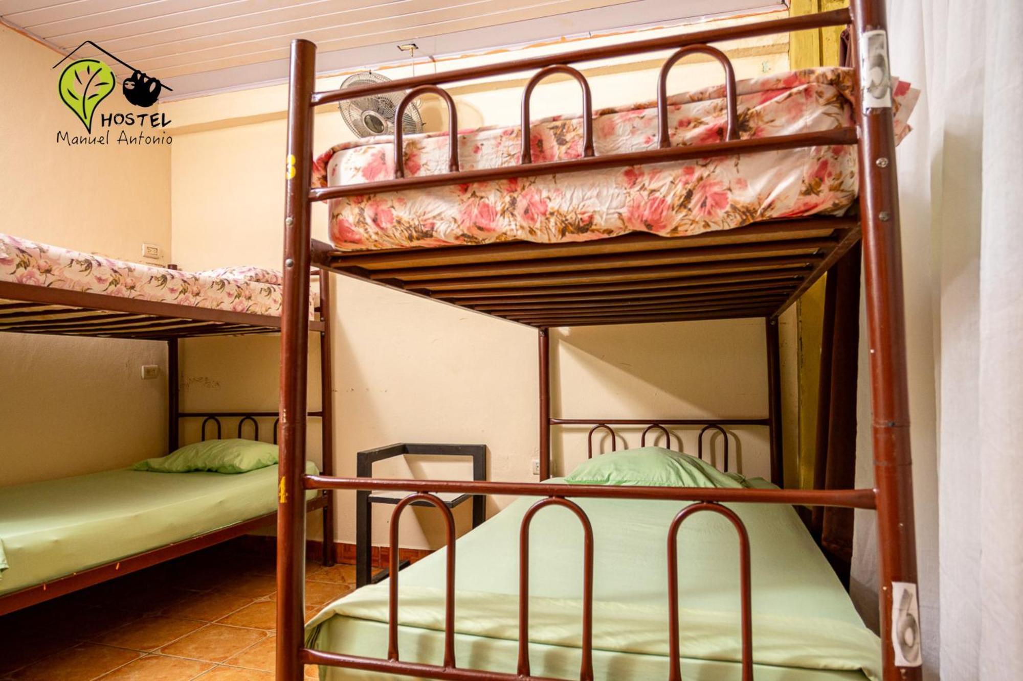 Manuel Antonio Hostel Bagian luar foto