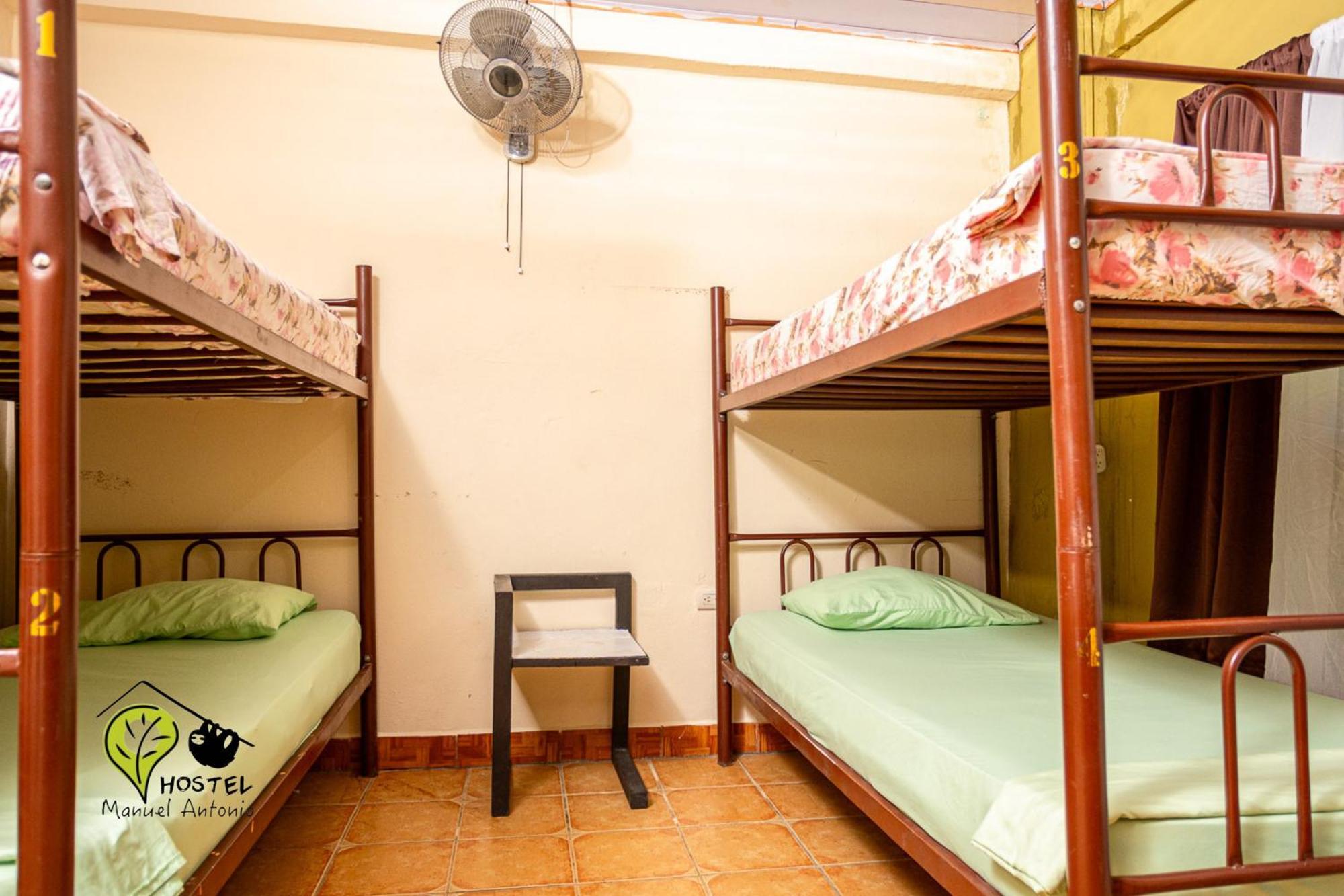 Manuel Antonio Hostel Bagian luar foto