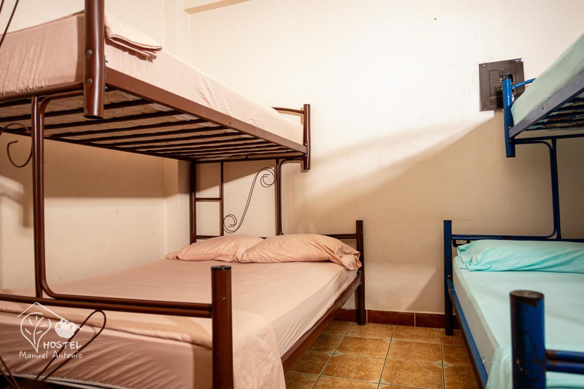 Manuel Antonio Hostel Bagian luar foto