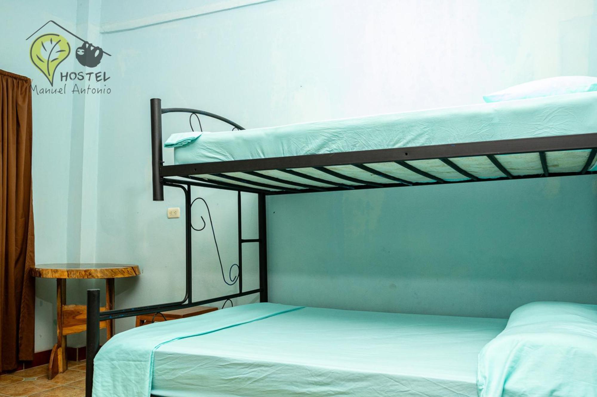 Manuel Antonio Hostel Bagian luar foto
